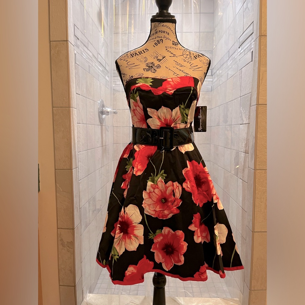 NEW Red and Black Floral Dress: Size 3